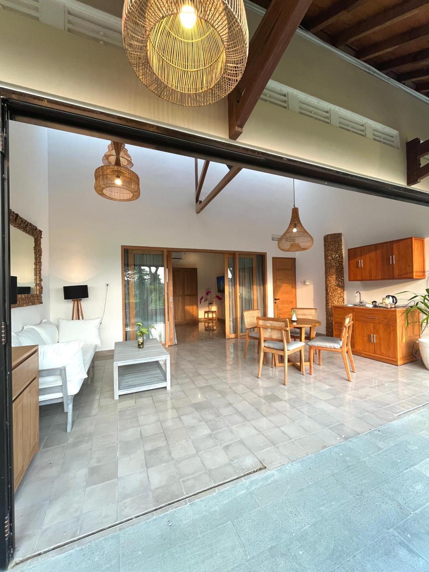 Boutique Villa Jogja Senang Yogyakarta Exterior foto